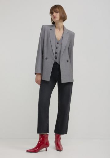 Прямые джинсы