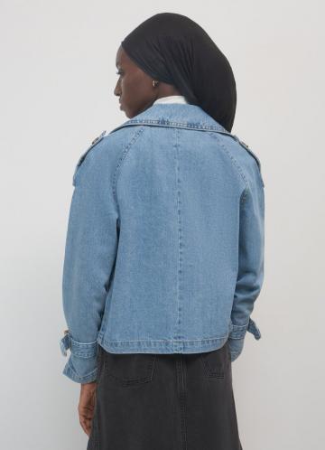 Джинсовая куртка