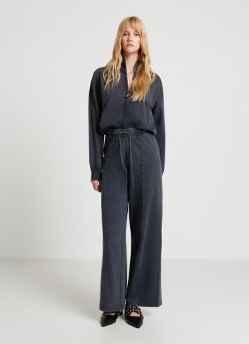 Спортивные штаны