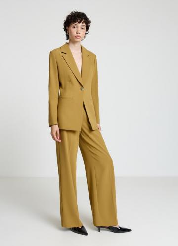 Короткое пальто