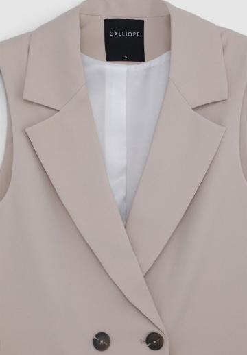 Длинный жилет