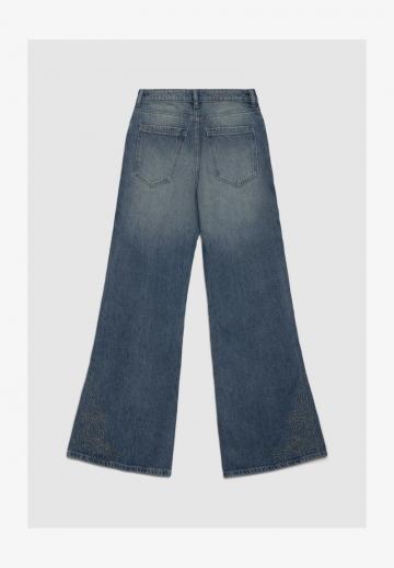 Клешеные джинсы