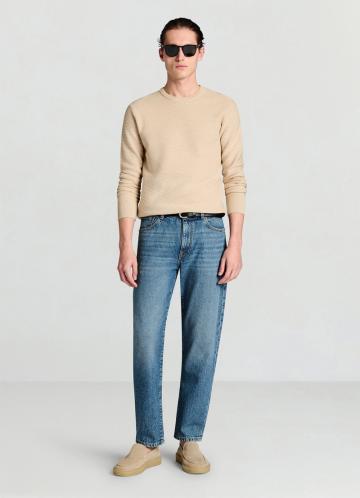 Прямые джинсы