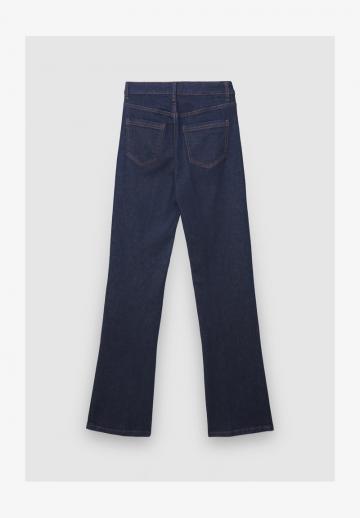 Клешеные джинсы