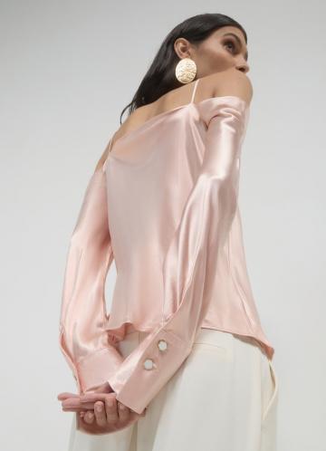 Атласная блузка