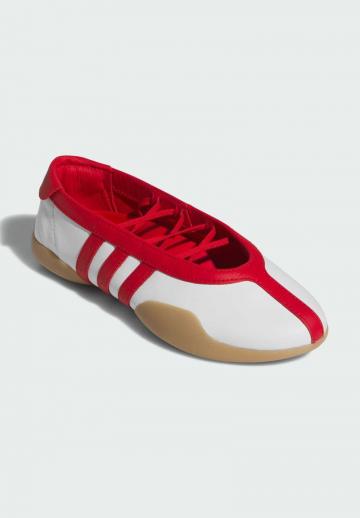 Спортивные балетки