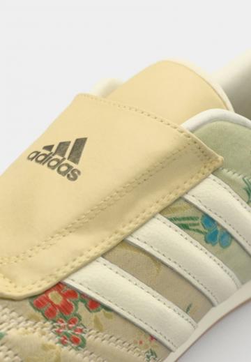 Полуботинки