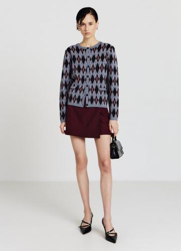 Жаккардовая вязаная кофта