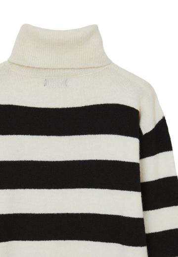 Вязаное платье