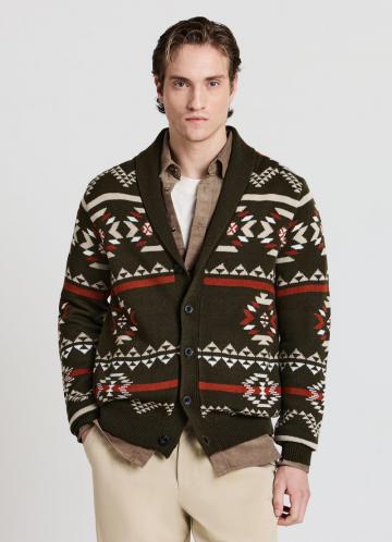 Вязаная кофта