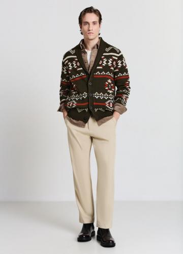 Вязаная кофта