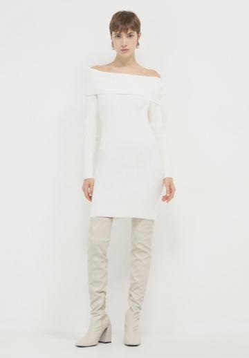 Платье футляр