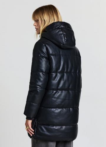 Пальто из искусственной кожи