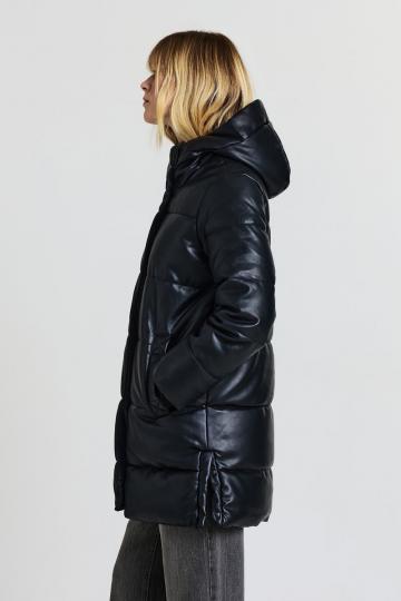 Пальто из искусственной кожи