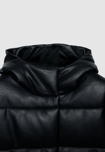 Пальто из искусственной кожи