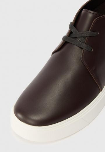 Ботинки на шнуровке