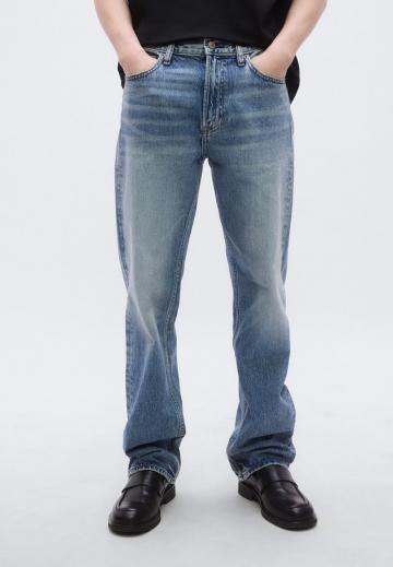 Прямые джинсы