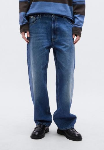 Свободные джинсы