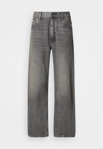 Свободные джинсы