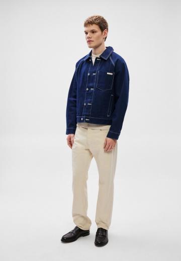 Джинсовая куртка