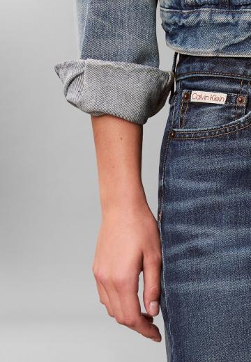 Прямые джинсы