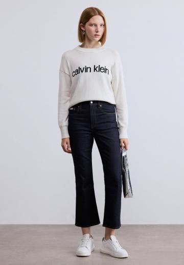 Короткие джинсы