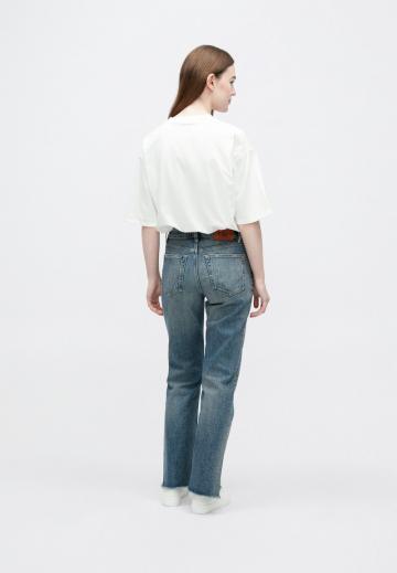 Прямые джинсы