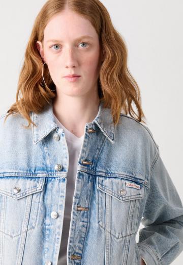 Джинсовая куртка