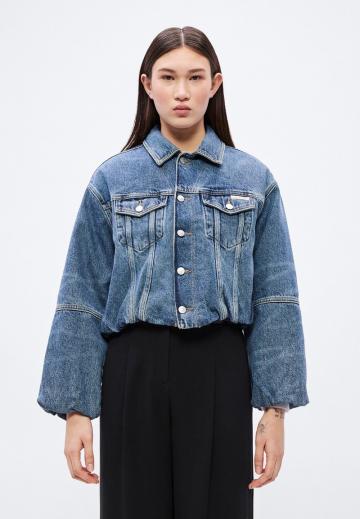 Джинсовая куртка