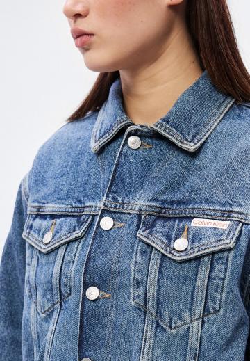 Джинсовая куртка