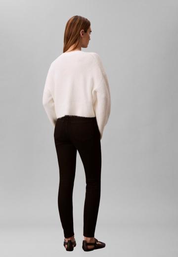 Узкие джинсы