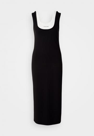 Платье футляр