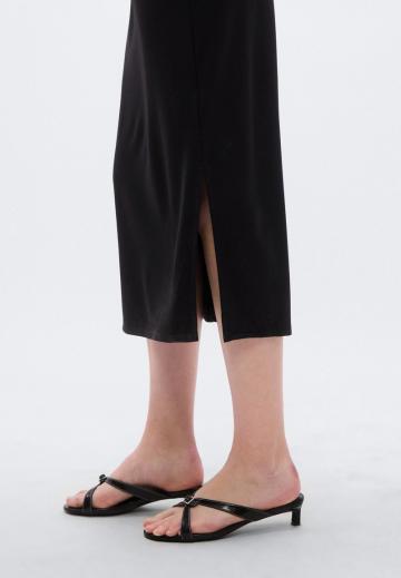 Платье футляр