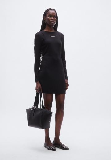 Короткое платье