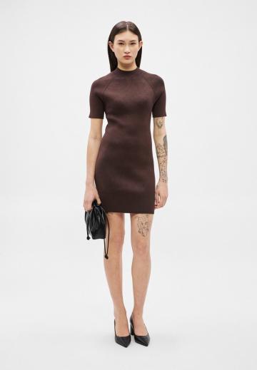 Платье футляр