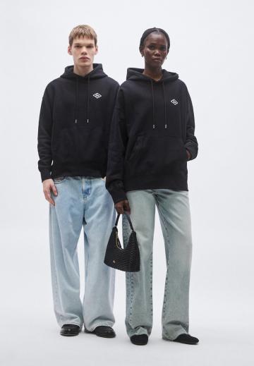 Пуловер с капюшоном