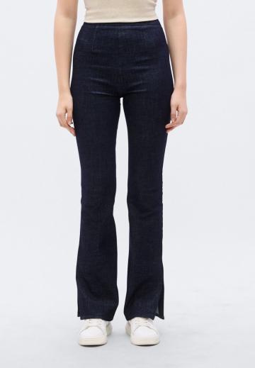 Клешеные брюки