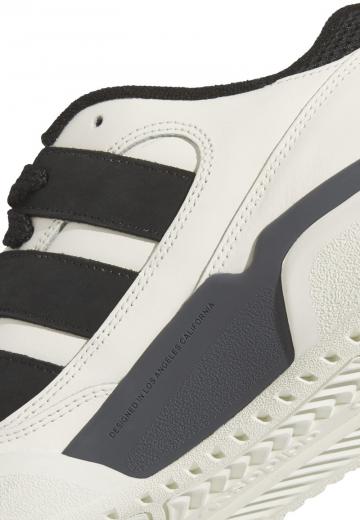 Тренировочные кроссовки