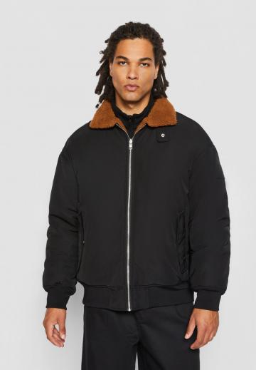 Куртка бомбер