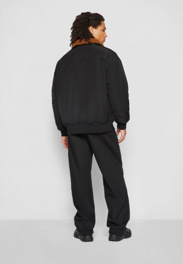 Куртка бомбер