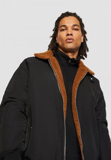 Куртка бомбер