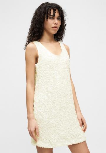 Короткое платье