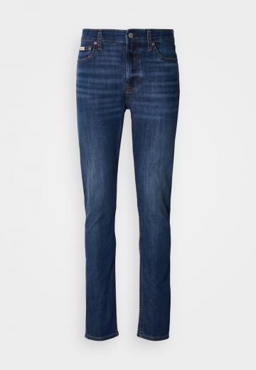 Узкие джинсы