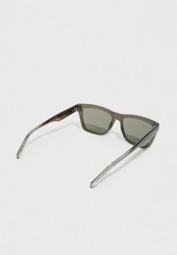 Солнечные очки