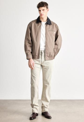 Прямые джинсы