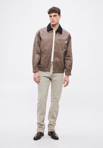 Прямые джинсы