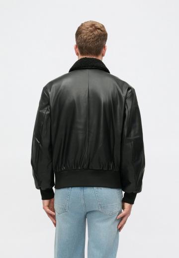 Кожаная куртка