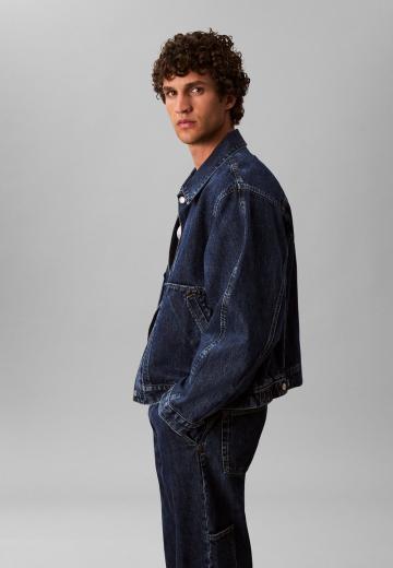 Джинсовая куртка