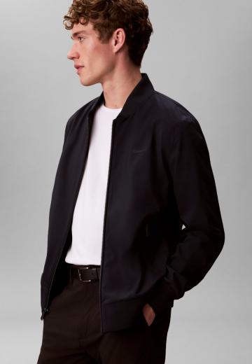 Куртка бомбер