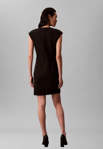 Платье футляр